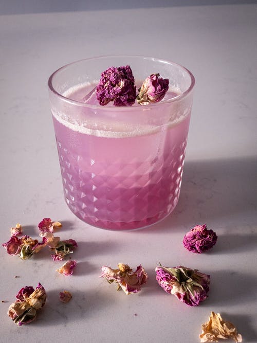 ByBillund Gin med Garnish, tørret rosenblade